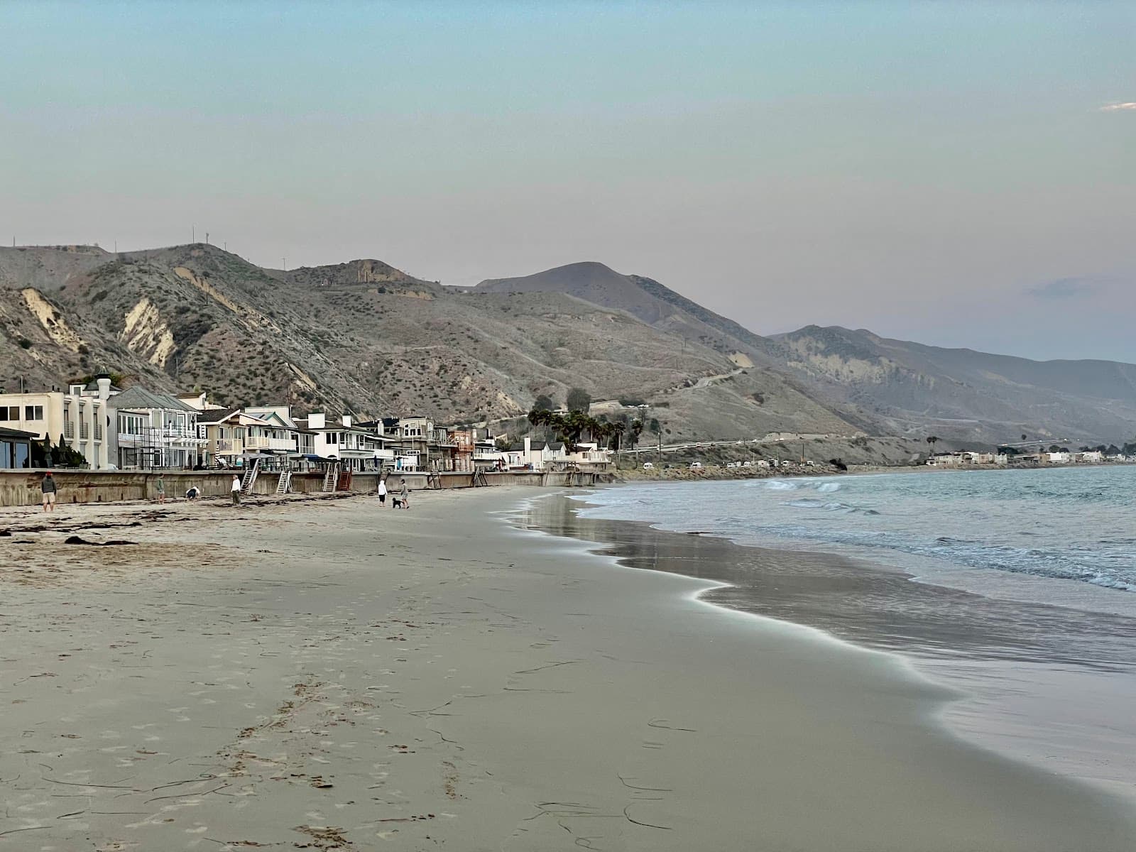 Mondos, Ventura, CA